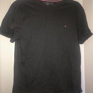 charcoal gray tommy tee